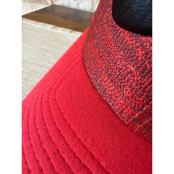 Nike Red & Black Swoosh Elastic One Size Hat Golf Classic 99 - Picture 13 of 16